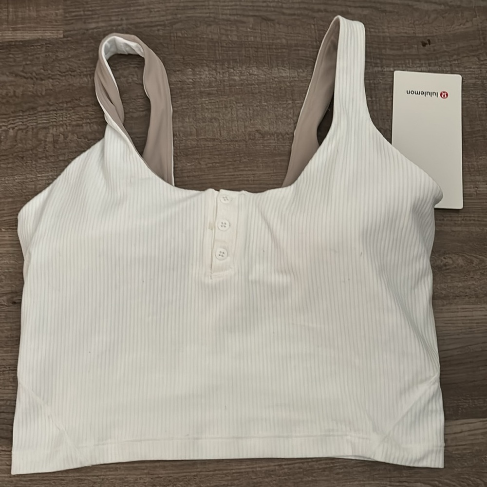 BNWT Lululemon Align ribbed Henley tank white. Size 10 - Picture 3 of 5